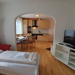 Haus Carina דירה