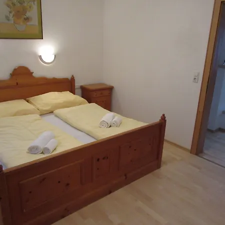 Apartment Haus Carina *