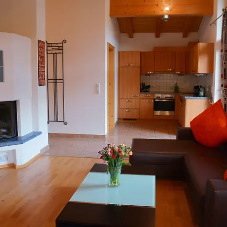 Lägenhet Haus Carina *