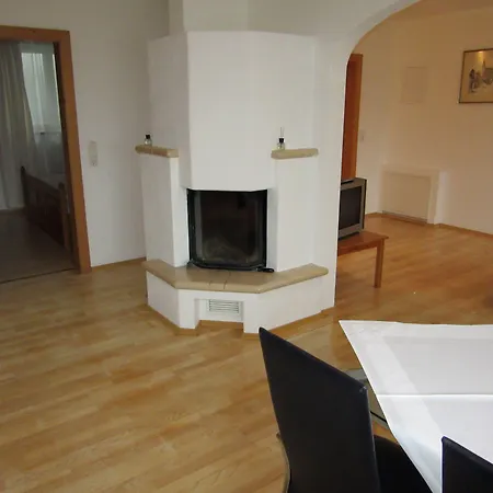 Apartment Haus Carina *